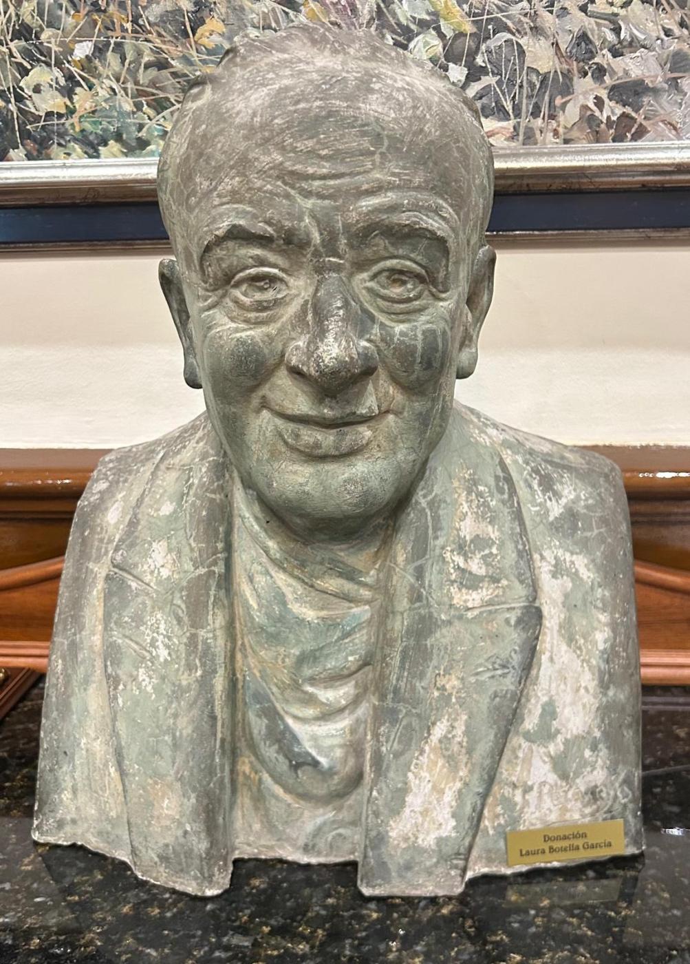 BUSTO DE HOMBRE