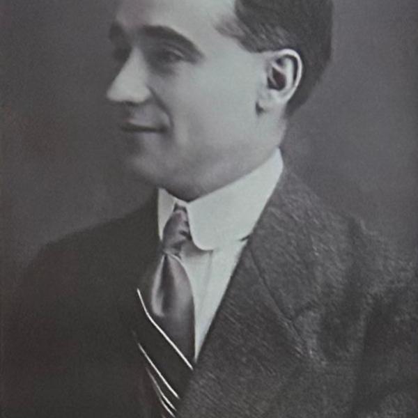 FOTOGRAFÍA CÁNDIDO MIRÓ — Desconocido