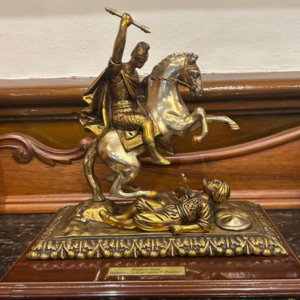ESCULTURA DE SAN JORGE — Desconocido