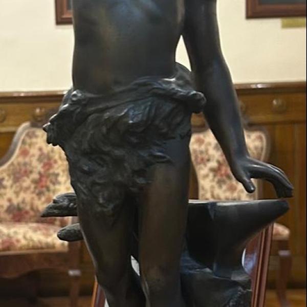 ESCULTURA EL TRABAJO — Desconocido