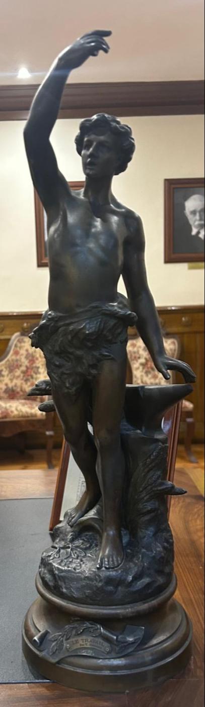 ESCULTURA EL TRABAJO